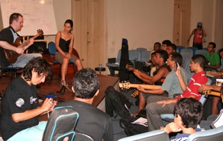 A full room of students during a Bass Workout lab